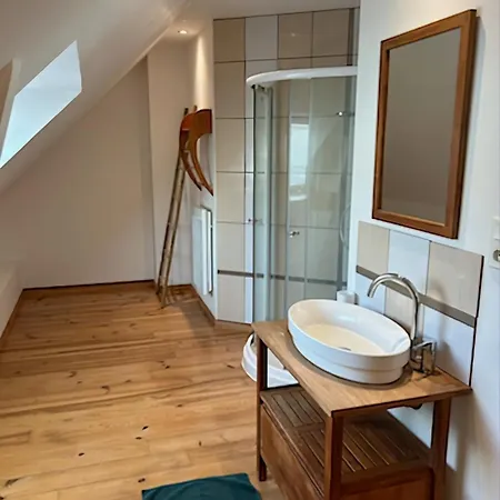 Petit Loft, Maison Bord De Holiday home